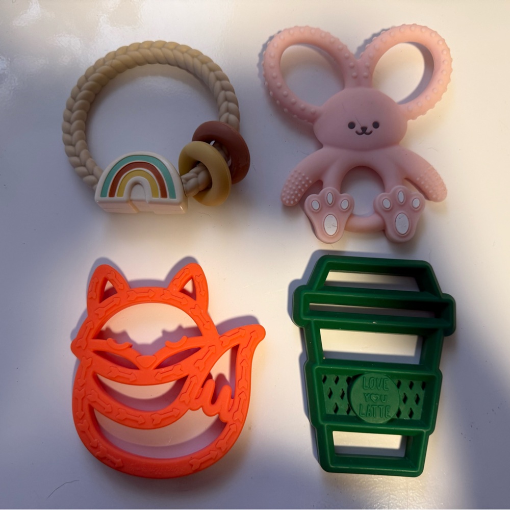 Itzy ritzy teethers